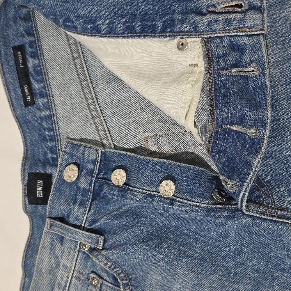 New! Anthropologie Edwin Cai 7" Inseam Distressed Blue Denim Shorts Grunge - Picture 11 of 16